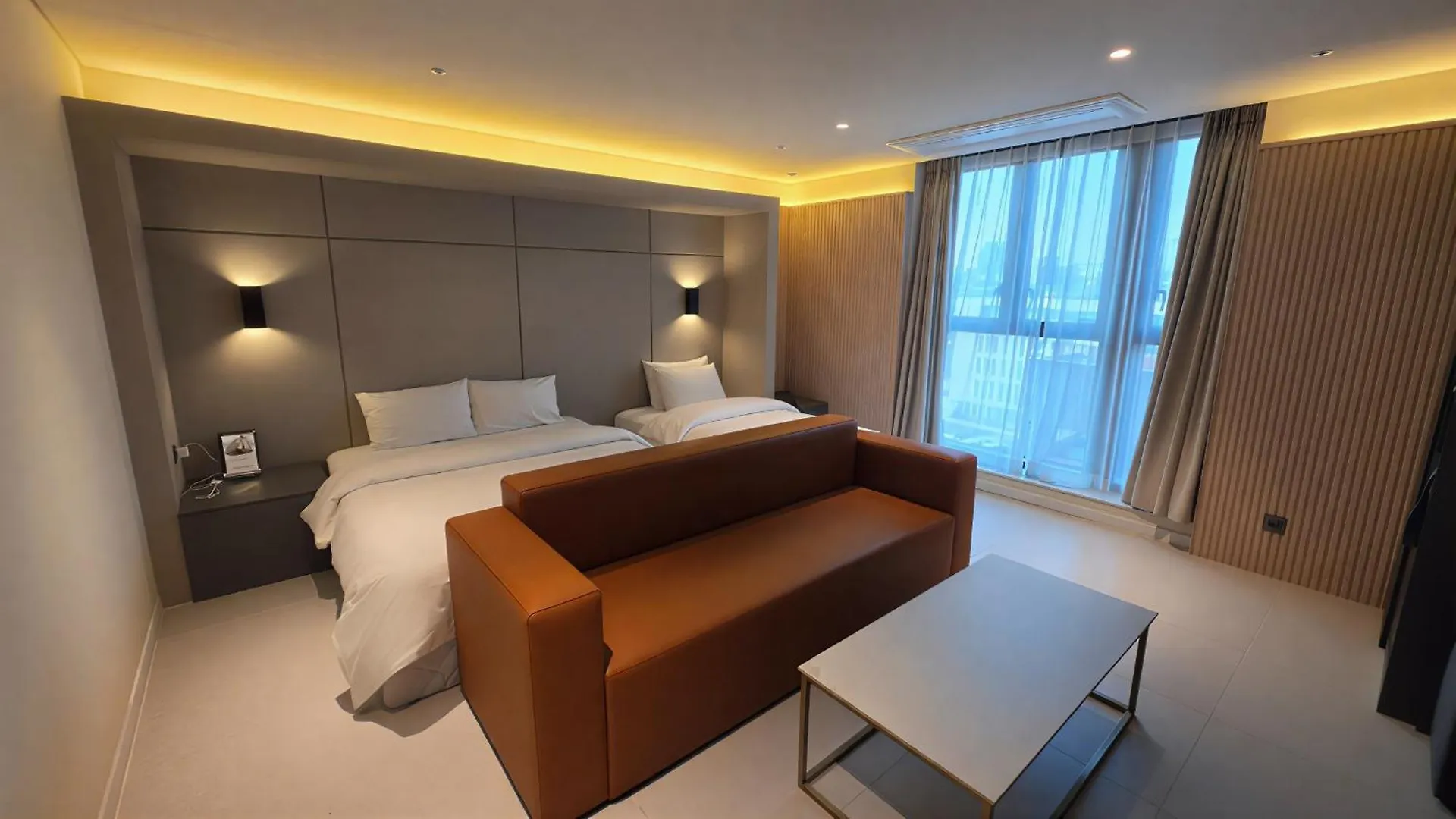 The Gleam Hotel Incheon