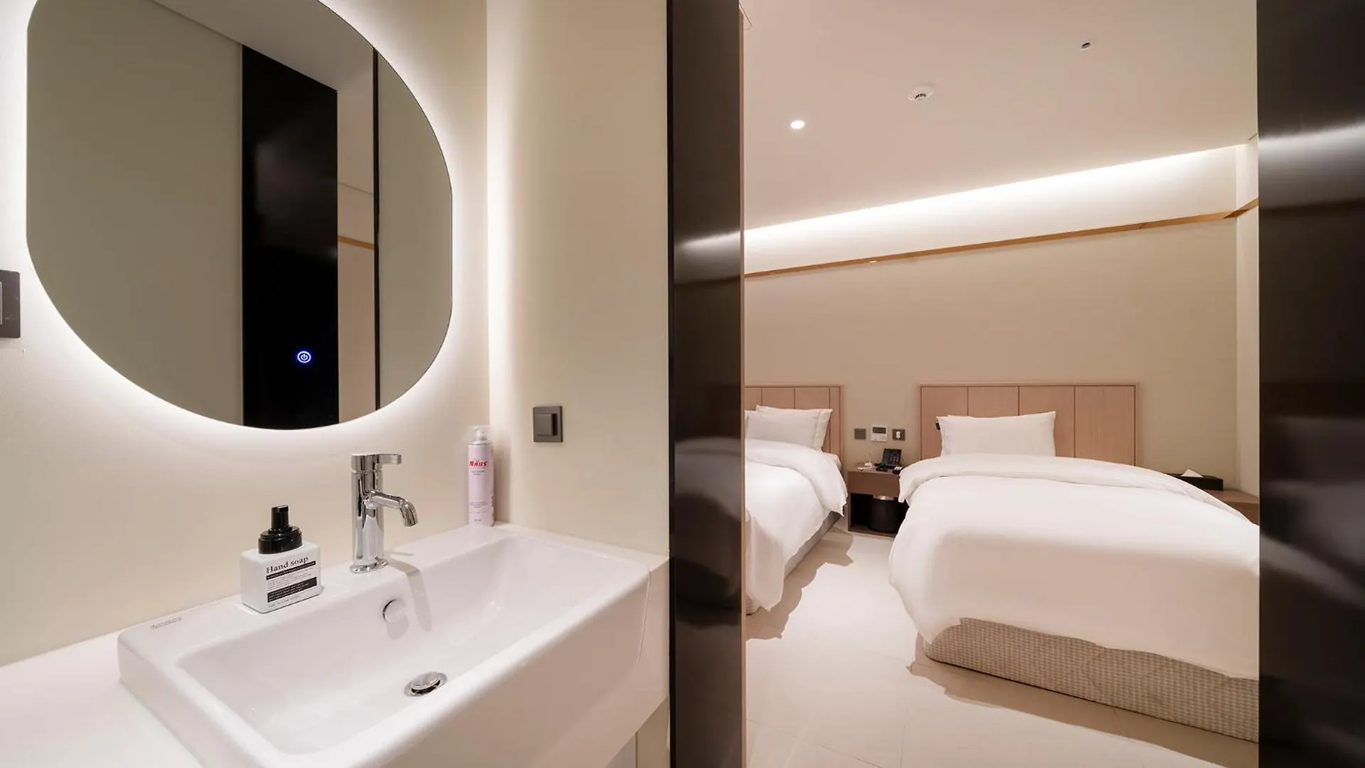 **  The Gleam Hotel 인천 대한민국