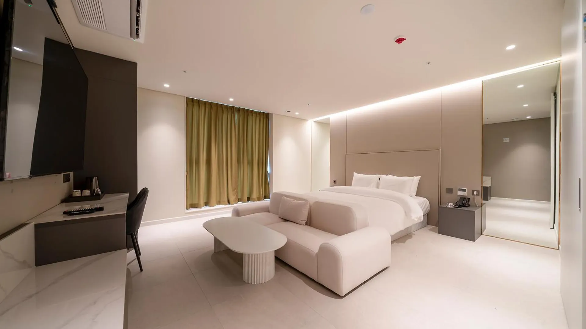 The Gleam Hotel 인천
