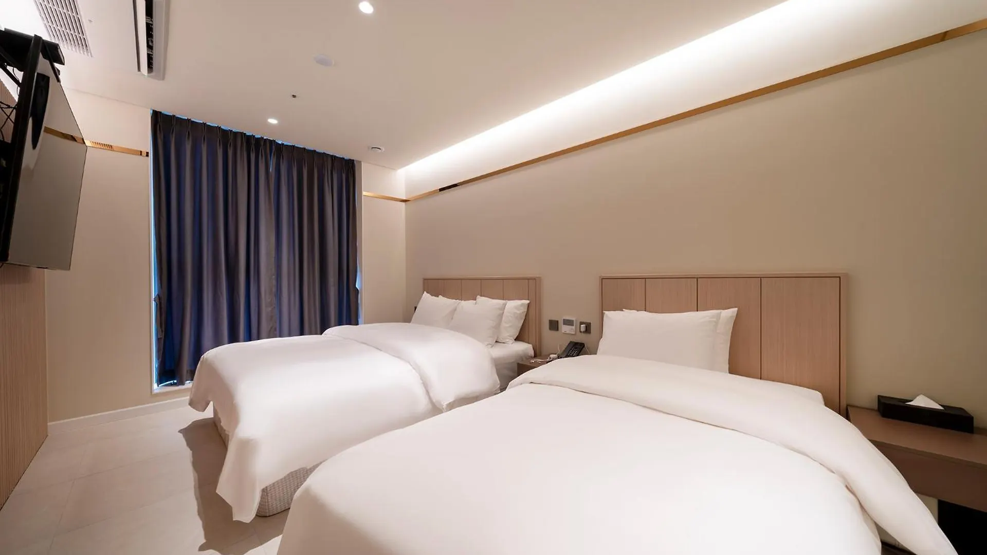 The Gleam Hotel 인천 2*,