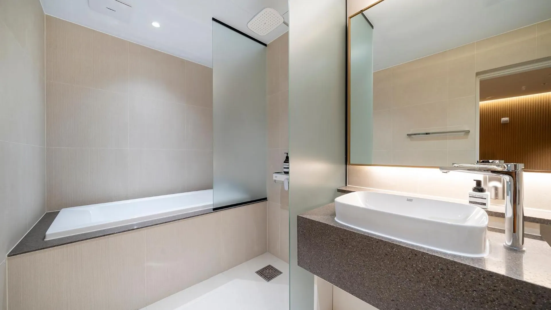 The Gleam Hotel 인천